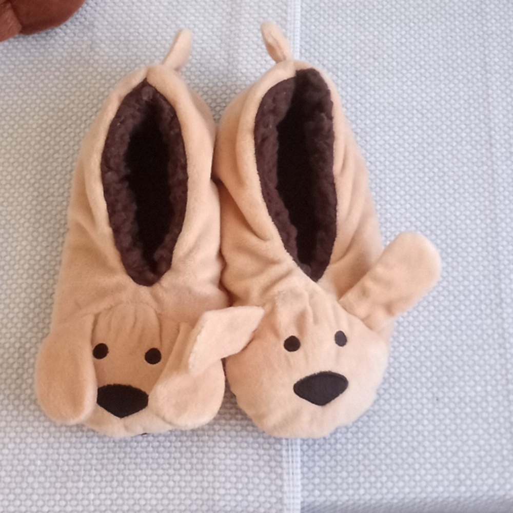 2 pair children's slippers. Dog and monkey children's size LG 3-4 - Picture 4 of 5